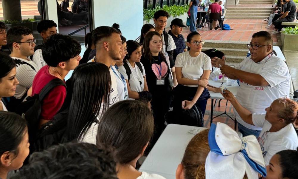 Poblaciones Clave de URBE reciben Kits de Prevención en exitosa Jornada Médica organizada por Programa de Salud Zulia